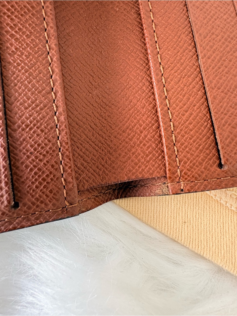Louis Vuitton Monogram Canvas Men's Bifold Wallet - Picture 9 of 14